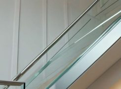 Barandillas para escaleras interiores: Guía de diseño y tendencias