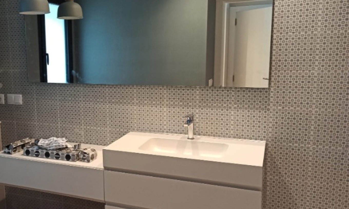 Cómo se hacen los espejos: materiales, técnicas y proceso de fabricación de espejos